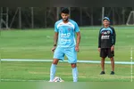 Bruno Bispo sentiu dores aos 38 minutos do primeiro tempo e precisou deixar o gramado