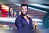 Gusttavo Lima foi condenado pela Justiça do Piauí a pagar R$ 5 mil por danos morais após expulsão de espectadora durante show.