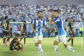 Caio Mello marcou um golaço de falta
