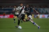 Vasco da Gama e Remo brigam para fugir do Z-4 do Brasileirão. Enquanto o clube carioca recorre a empréstimos para contratar, o Leão Azul segue respeitando seus limites financeiros.