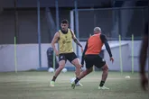 Mayk volta aos treinos no Remo
