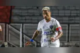 O Paysandu enfrentou a Inter de Limeira com a marca da Bet da Sorte na camisa; patrocínio ainda estava dentro do prazo de transição definido pelo governo federal para retirada das bets dos uniformes.