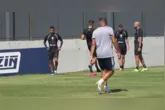 Jogadores do Remo durante o treino realizado no último sábado (03/10), no Baenão, em Belém.