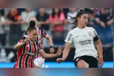 O São Paulo venceu o Corinthians por 2 a 1, neste sábado (26/09), na Neo Química Arena, pelo primeiro jogo da final do Brasileirão Feminino 2026. Com o resultado, o Tricolor joga pelo empate no Morumbis para conquistar o título.