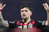 Arrascaeta sofreu fratura no punho esquerdo e terá que passar por cirurgia.