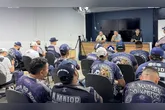 Imagem ilustrativa da notícia Torcida do Remo pressiona e consegue reunir com diretores após protestos