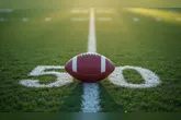 Tyler Loop comemora após acertar o field goal de 57 jardas que garantiu a vitória dos Ravens sobre os Cowboys no Maracanã.