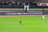 Placas de publicidade dos estádios devem exibir mensagens contra a proibição das bets durante a 29ª rodada do Brasileirão.
