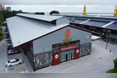 Durante o período de montagem das novas exposições, o MAZ manteve uma programação cultural e educativa gratuita em sua área externa, com atividades voltadas a diferentes públicos.
