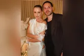 Agora noiva, Deborah Secco revelou novos detalhes sobre o casamento, que está marcado para 2027.