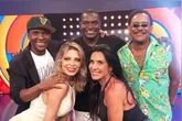 O grupo se apresenta no Pavilhão Itaú, após o último show da noite no Palco Mundo.