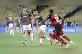 O Rubro-Negro chega ao clássico depois de empatar por 2 a 2 com o Santos, na Vila Belmiro.