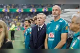 Após empate com a Austrália, Ancelotti pede paciência e destaca a importância de testes e observações da Seleção Brasileira.