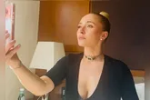 A morte da atriz Hayden Panettiere, provocada por oxicodona e fentanil, reabre debates sobre dependência química e saúde mental.