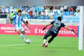 Kleiton Pego foi quem mais produziiu no ataque, porém as chances perdidas deixaram a torcida na bronca