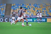 Lateral deu o cruzamento para o gol de Jajá, mas viu o Leão tomar a virada no segundo tempo