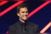 Tom Brady, 49, estaria namorando a modelo Candice Swanepoel, 38.
