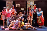 A produção é da Caixa de Teatro, com direção teatral de Lígia Coelho.