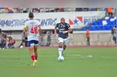 Zé Welison marcou um gol contra e ficou caido na área no gol de empate do Coritiba