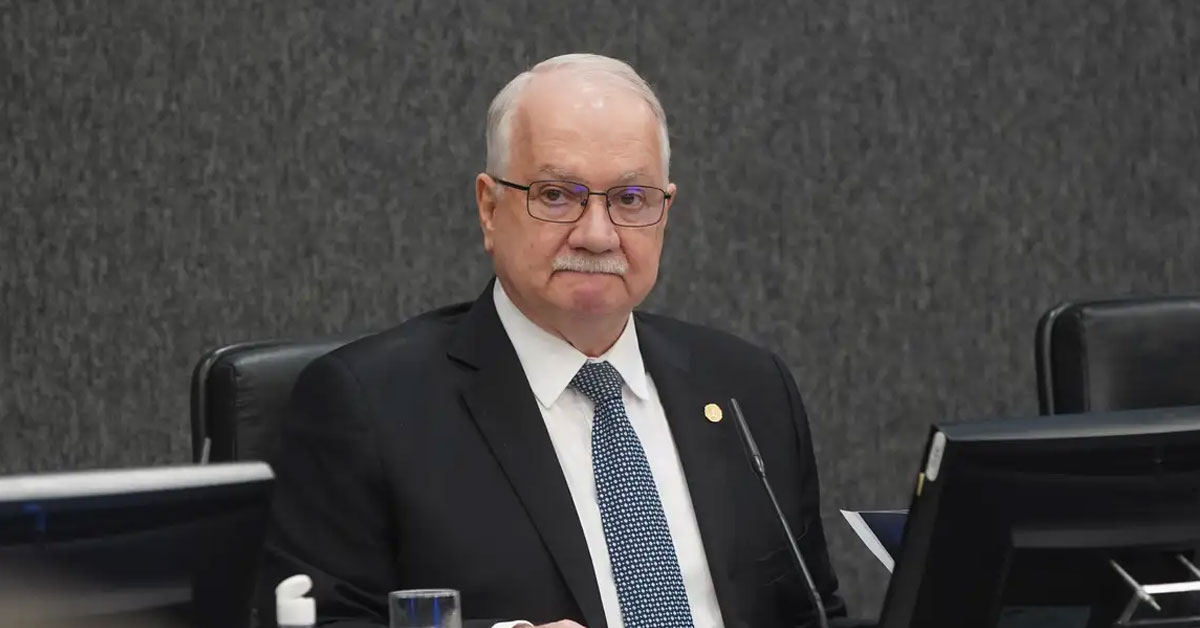 Ministro Edson Fachin, aguarda as manifestações dos ministros