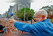 Ao participar de ato na Avenida Paulista, em São Paulo (SP), Lula questionou a imparcialidade de decisões contrárias à sua candidatura e disse que o PT vai acionar a Justiça contra a suspensão do canal.