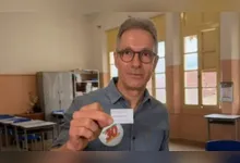 O candidato do Novo disse que não sabia que era proibido levar o celular para cabine