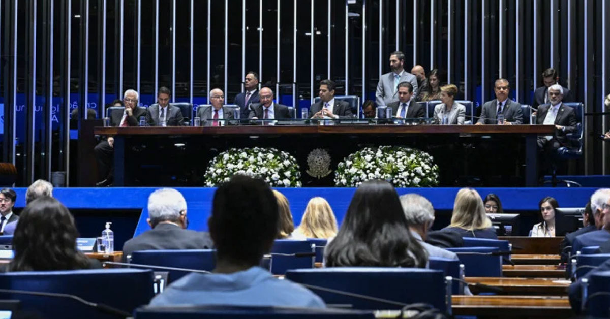 Regimento do Senado prevê dois turnos de votação para PECs