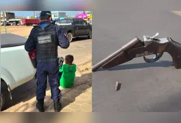 Suspeito foi abordado em frente a posto de saúde no bairro Laranjeiras após denúncia à Guarda Municipal