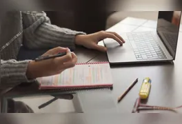 Seleção oferece salários de até R$ 14,6 mil para funções de níveis médio e superior; inscrições do certame seguem abertas até outubro.