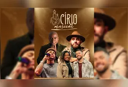 A praça transformou-se em um grande centro de acolhimento, onde a comunidade celebra o sentido religioso da festa e renova a devoção por meio da arte.