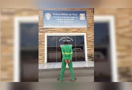 Suspeito foi conduzido à Delegacia de Polícia Civil juntamente com as substâncias encontradas em sua residência.