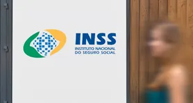 Revisão do INSS pode aumentar o valor da aposentadoria em alguns casos. Veja quais períodos, contribuições e informações podem ser analisados pelo segurado.