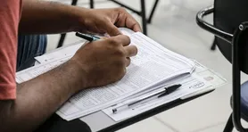 As provas objetivas estão previstas para 18 de outubro de 2026, para os candidatos aos cargos de nível fundamental e médio/técnico.