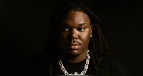 Lucki foi esfaqueado no rosto durante uma confusão em um evento em Los Angeles, nos Estados Unidos; Lucki estava tirando fotos com fãs quando foi atingido.