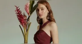 A modelo baiana Giane Alves, de 32 anos, morreu após sofrer um infarto agudo do miocárdio em Condeúba, no sudoeste da Bahia.