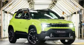 A disputa entre os SUVs compactos ganhou um novo capítulo com a chegada do Avenger ao Brasil. Enquanto o Pulse aposta em custo-benefício e preço competitivo, o Jeep busca conquistar quem procura mais tecnologia, acabamento refinado e sistema híbrido leve.