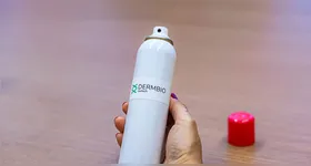 Durante a cicatrização, o organismo metaboliza e absorve o polímero