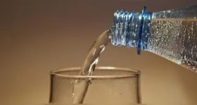 Água mineral com coliformes:  medida tem caráter cautelar e preventivo e permanecerá válida enquanto as autoridades realizam as avaliações necessárias para verificar a segurança do produto.