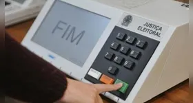 Aprenda como justificar sua ausência e pagar a multa das Eleições 2026. Veja prazos e documentos necessários para regularizar sua situação.