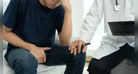 Condição não costuma oferecer riscos graves à saúde, mas pode impactar a fertilidade e a quantidade de esperma expelida durante o orgasmo.
