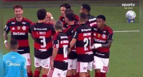 Varela e Pedro garantiram o triunfo por 2 a 1 no Maracanã; Rubro-Negro abriu três pontos de vantagem sobre o vice-líder Palmeiras.