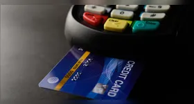 Cartões vencidos podem ser usados em pagamentos por aproximação