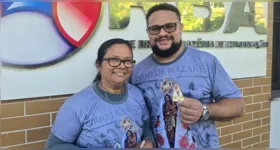 Cláudia e Gleison caminham de Santo Antônio do Tauá até Belém para cumprir uma promessa feita a Nossa Senhora de Nazaré após a recuperação do filho, Paulo Henrique, que nasceu prematuro e foi diagnosticado com hidrocefalia.