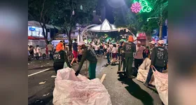 Coletores nas ruas durante as procissões do Círio 2026