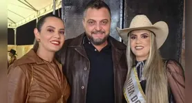 A iniciativa de formar o trisal partiu de Laila, que já namorava Maicon anteriormente.