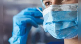 O Enamed foi criado para avaliar a formação de estudantes e profissionais de medicina. Já o Revalida é destinado a médicos formados em instituições de ensino superior estrangeiras que desejam revalidar seus diplomas no Brasil.