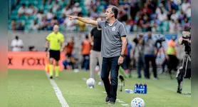 O técnico reconheceu que o time não soube lidar com a pressão adversária na saída de bola, principalmente após o primeiro gol sofrido.
