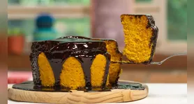 Com poucos ingredientes e um equipamento cada vez mais presente nas cozinhas brasileiras, o bolo de cenoura na airfryer se torna uma alternativa acessível e saborosa para qualquer hora do dia.