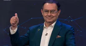 Em discurso a cerca de 30 simpatizantes, Cury afirmou que chamou advogados para elaborar um mandado de segurança com o objetivo de postergar o pleito por uma semana.