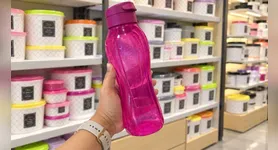 Para aproveitar as ofertas, o consumidor deve acessar a loja virtual da Tupperware, selecionar os produtos e informar o CEP para consultar as condições de entrega.